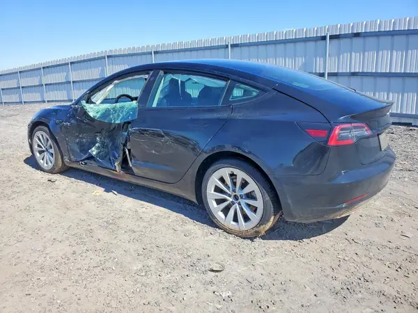 5YJ3E1EA7NF285665 2022 TESLA MODEL 3 - Image 2
