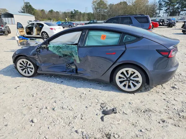 5YJ3E1EA7NF285942 2022 TESLA MODEL 3 - Image 2