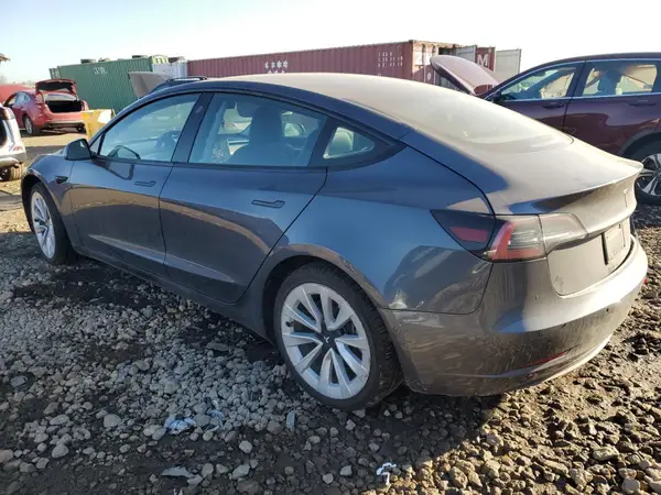 5YJ3E1EA7NF286444 2022 TESLA MODEL 3 - Image 2
