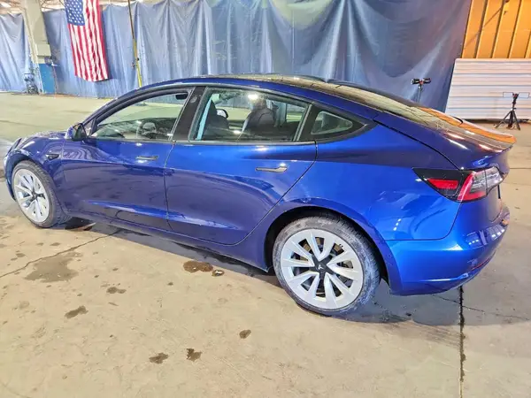 5YJ3E1EA7NF287366 2022 TESLA MODEL 3 - Image 2