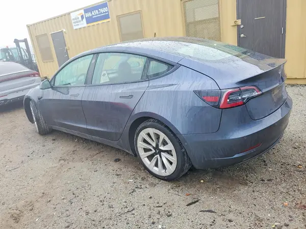 5YJ3E1EA7NF288243 2022 TESLA MODEL 3 - Image 2