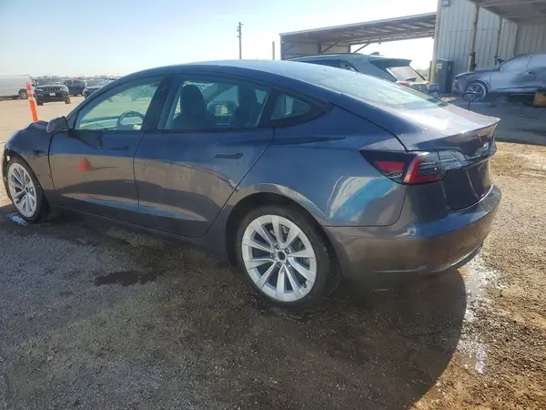 5YJ3E1EA7NF289473 2022 TESLA MODEL 3 - Image 2