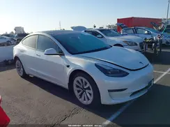 5YJ3E1EA7NF295208 2022 TESLA MODEL 3