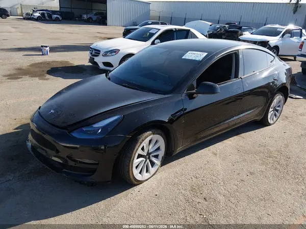 5YJ3E1EA7NF299453 2022 TESLA MODEL 3 - Image 2