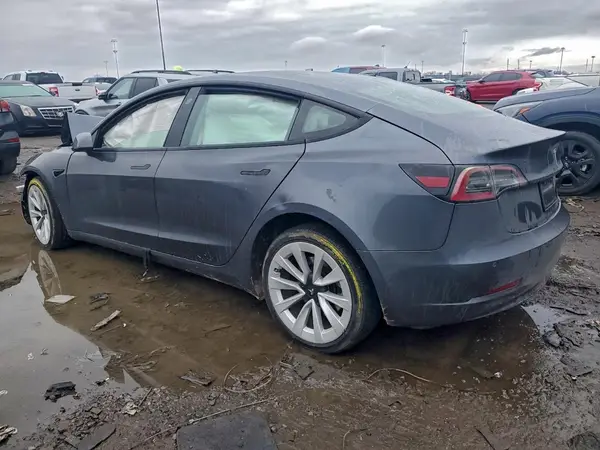 5YJ3E1EA7NF2H55H4 2022 TESLA MODEL 3 - Image 2