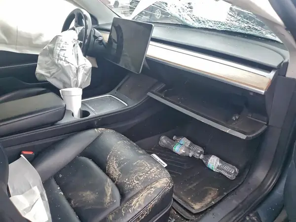 5YJ3E1EA7NF2H55H4 2022 TESLA MODEL 3 - Image 8