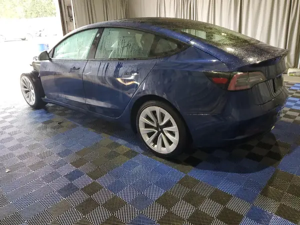 5YJ3E1EA7NF303887 2022 TESLA MODEL 3 - Image 2