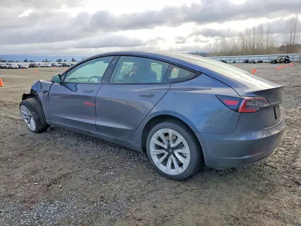 5YJ3E1EA7NF304666 2022 TESLA MODEL 3 - Image 2