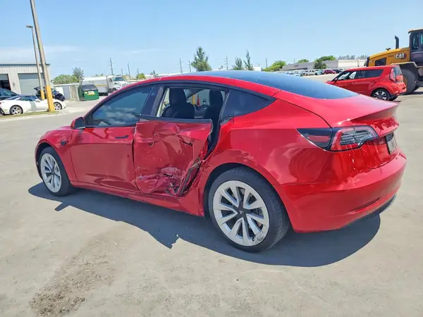 5YJ3E1EA7NF310435 2022 TESLA MODEL 3 - Image 2