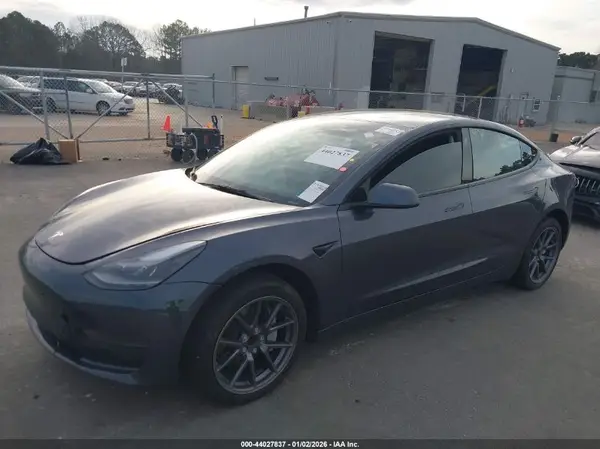 5YJ3E1EA7NF311908 2022 TESLA MODEL 3 - Image 2