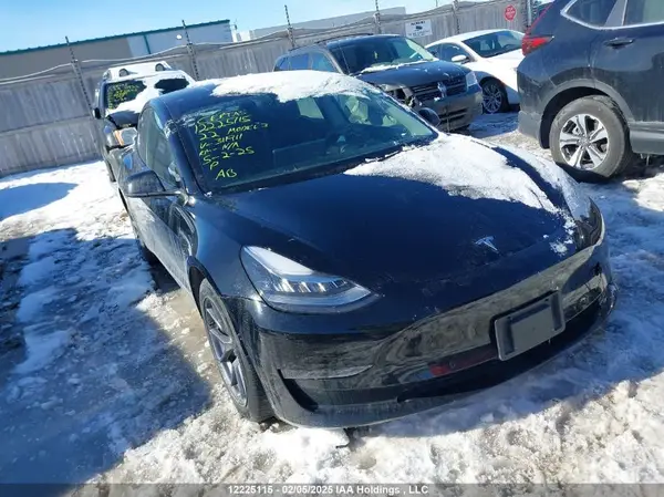 5YJ3E1EA7NF311911 2022 TESLA MODEL 3 - Image 1