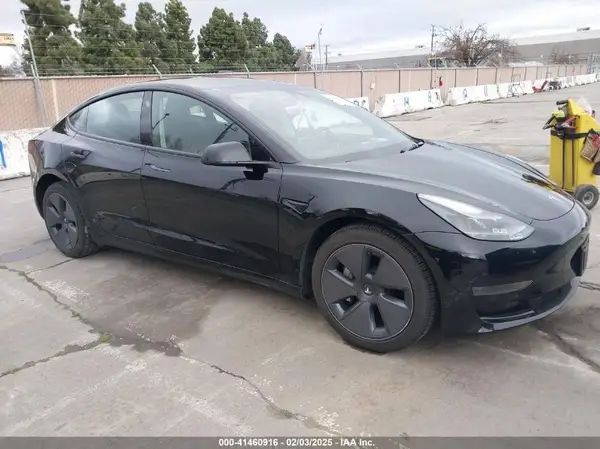 5YJ3E1EA7NF316039 2022 TESLA MODEL 3 - Image 1