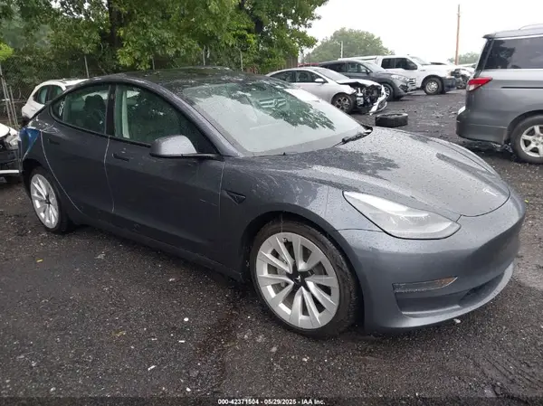 5YJ3E1EA7NF316347 2022 TESLA MODEL 3 - Image 1