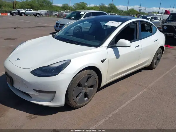 5YJ3E1EA7NF318597 2022 TESLA MODEL 3 - Image 2