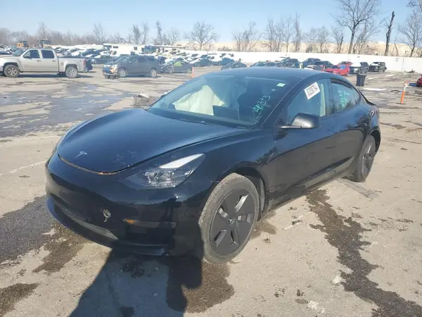 5YJ3E1EA7NF322973 2022 TESLA MODEL 3 - Image 1