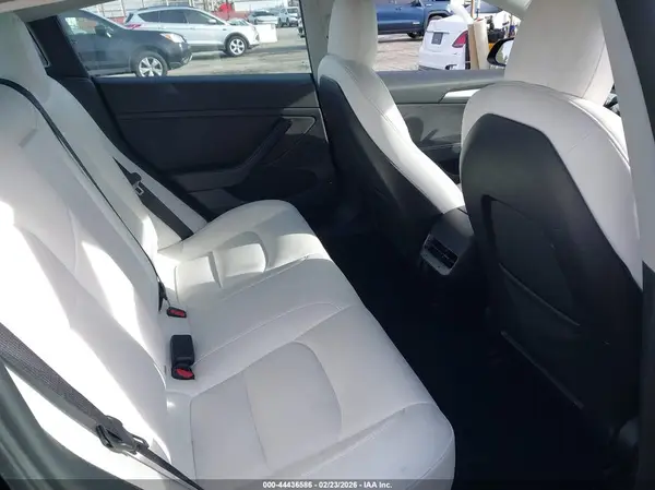 5YJ3E1EA7NF327297 2022 TESLA MODEL 3 - Image 8
