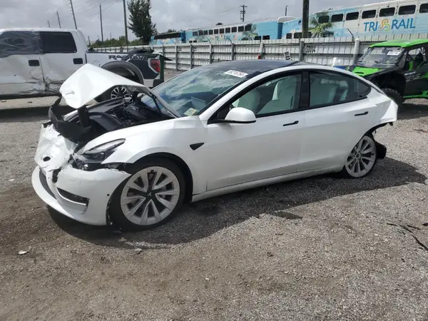 5YJ3E1EA7NF328935 2022 TESLA MODEL 3 - Image 1