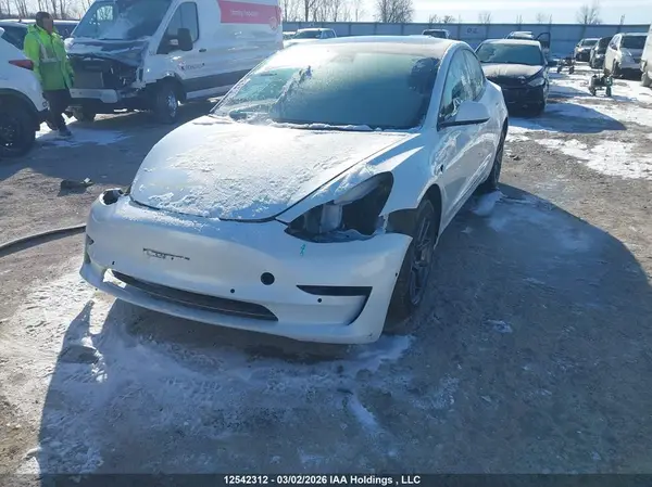 5YJ3E1EA7NF329910 2022 TESLA MODEL 3 - Image 2