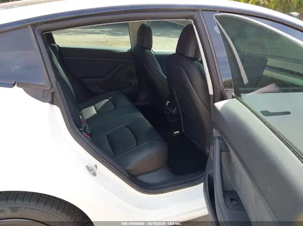 5YJ3E1EA7NF331771 2022 TESLA MODEL 3 - Image 8