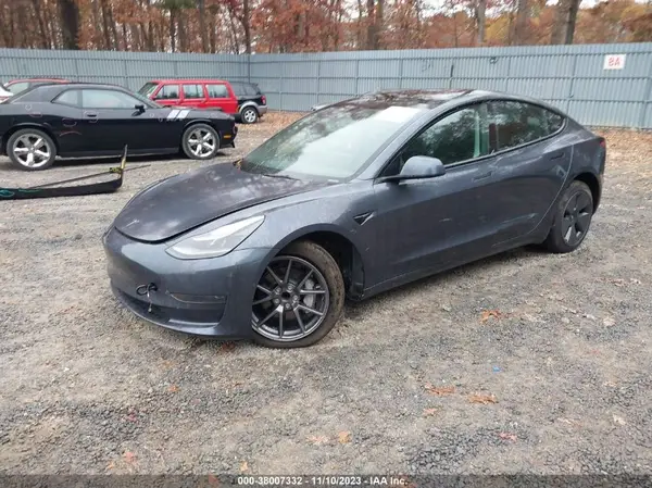 5YJ3E1EA7NF339952 2022 TESLA MODEL 3 - Image 2