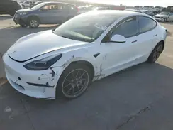5YJ3E1EA7NF355097 2022 TESLA MODEL 3
