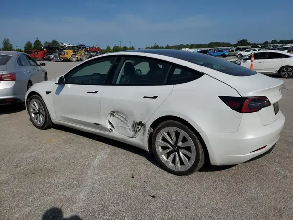 5YJ3E1EA7NF368447 2022 TESLA MODEL 3 - Image 2
