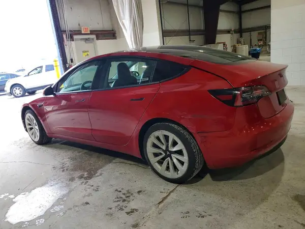 5YJ3E1EA7NF368626 2022 TESLA MODEL 3 - Image 2