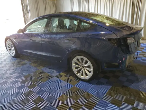 5YJ3E1EA7NF369162 2022 TESLA MODEL 3 - Image 2