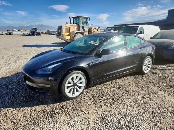 5YJ3E1EA7NF370232 2022 TESLA MODEL 3 - Image 1