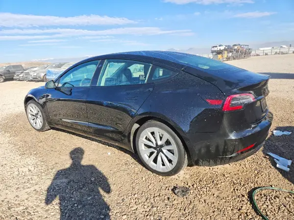 5YJ3E1EA7NF370232 2022 TESLA MODEL 3 - Image 2