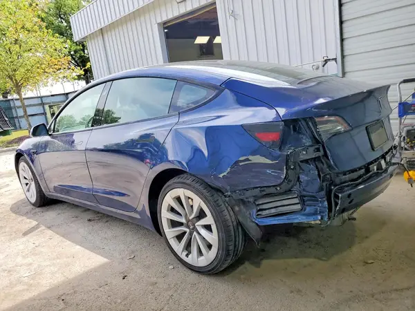 5YJ3E1EA7NF370781 2022 TESLA MODEL 3 - Image 2
