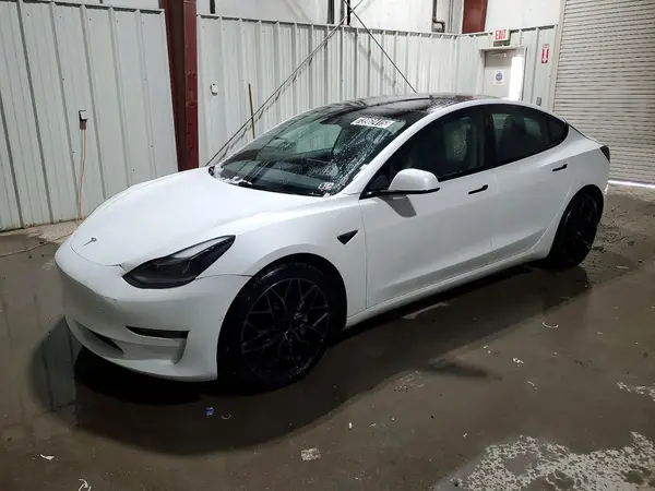 5YJ3E1EA7NF370862 2022 TESLA MODEL 3 - Image 1