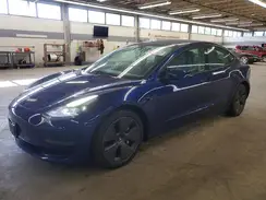 5YJ3E1EA7NF371025 2022 TESLA MODEL 3