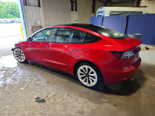 5YJ3E1EA7NF371042 2022 TESLA MODEL 3 - Image 2