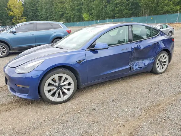 5YJ3E1EA7NF371610 2022 TESLA MODEL 3 - Image 1