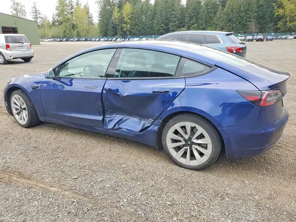 5YJ3E1EA7NF371610 2022 TESLA MODEL 3 - Image 2