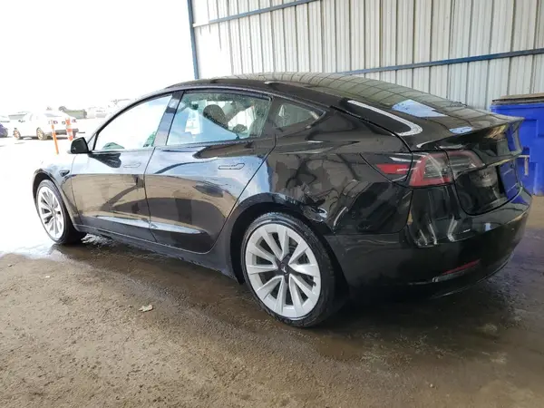 5YJ3E1EA7NF371736 2022 TESLA MODEL 3 - Image 2