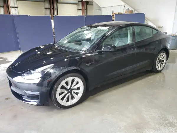 5YJ3E1EA7NF372076 2022 TESLA MODEL 3 - Image 1