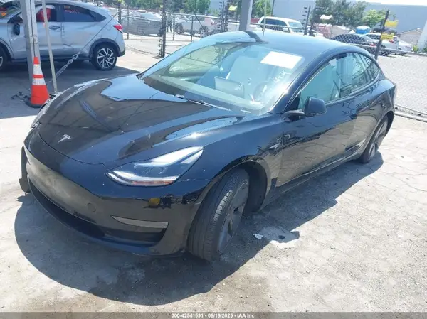 5YJ3E1EA7NF373647 2022 TESLA MODEL 3 - Image 2