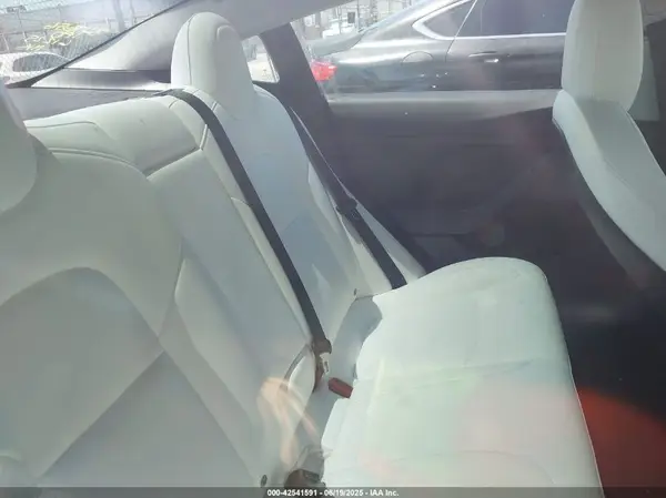 5YJ3E1EA7NF373647 2022 TESLA MODEL 3 - Image 8