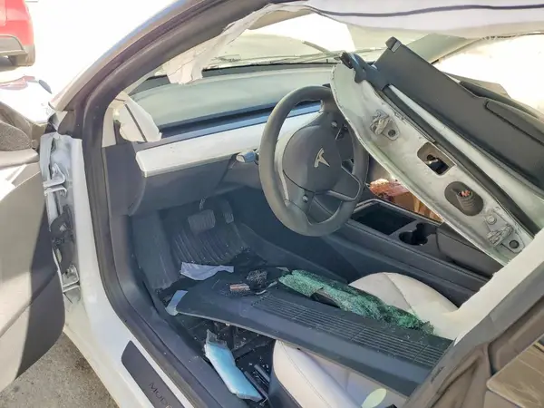 5YJ3E1EA7NF374670 2022 TESLA MODEL 3 - Image 8