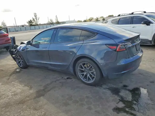 5YJ3E1EA7PF383405 2023 TESLA MODEL 3 - Image 2