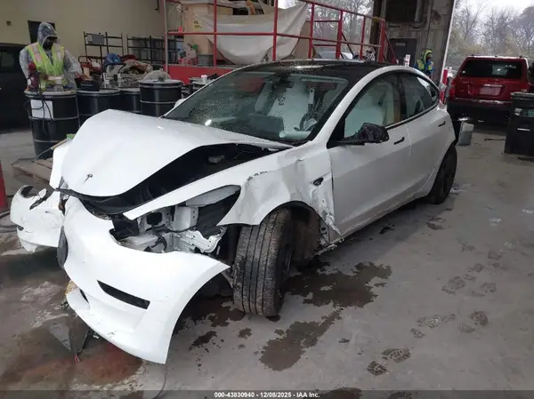 5YJ3E1EA7PF384280 2023 TESLA MODEL 3 - Image 2