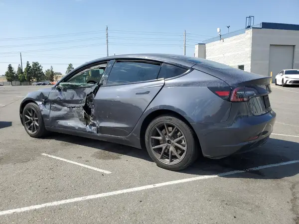 5YJ3E1EA7PF385154 2023 TESLA MODEL 3 - Image 2