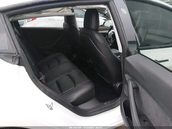 5YJ3E1EA7PF385347 2023 TESLA MODEL 3 - Image 8