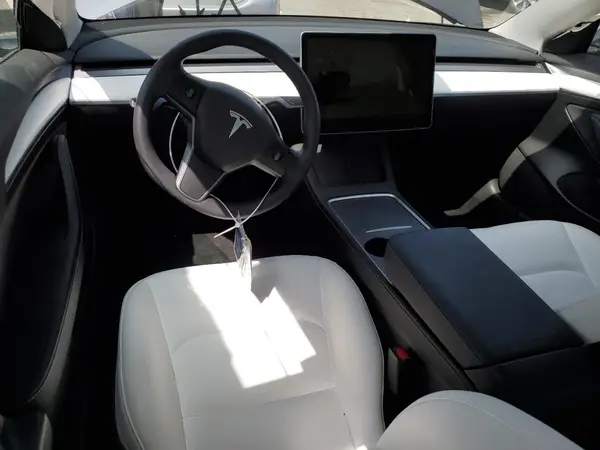 5YJ3E1EA7PF395103 2023 TESLA MODEL 3 - Image 8