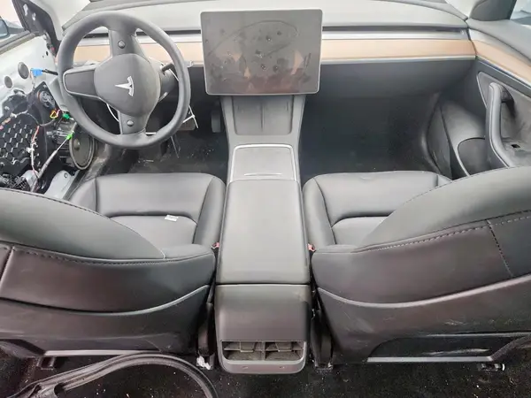5YJ3E1EA7PF397112 2023 TESLA MODEL 3 - Image 8