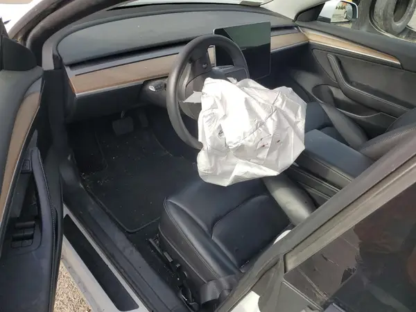 5YJ3E1EA7PF406584 2023 TESLA MODEL 3 - Image 8