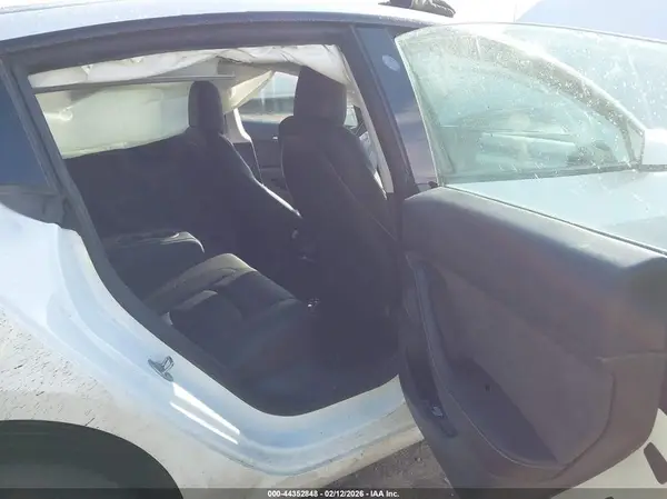 5YJ3E1EA7PF406679 2023 TESLA MODEL 3 - Image 8