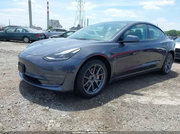 5YJ3E1EA7PF408934 2023 TESLA MODEL 3 - Image 2